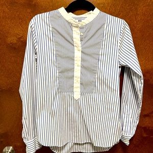 Uniqlo non iron dress shirt XS blue stripe